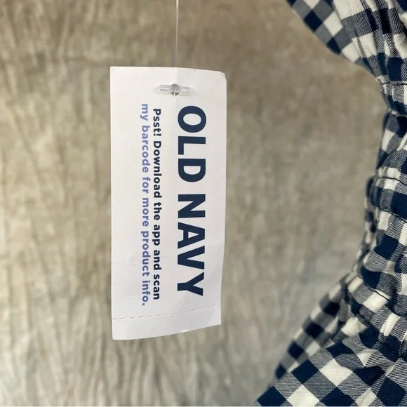 Old Navy black and white Checkered Blouse - Picture 4 of 9